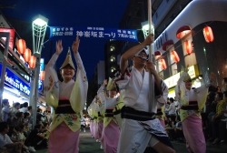 写真：阿波踊り大会（21年7月の神楽坂まつりから）