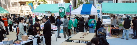 写真：にぎわうイベント会場