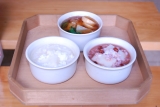 歌舞伎町の神社で「家庭のお雑煮」92点を展示