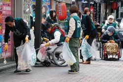 写真:3月8日のコラボ清掃