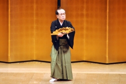 写真：西川扇蔵らによる日本舞踊