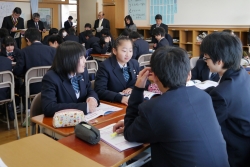 写真：2年C組の授業