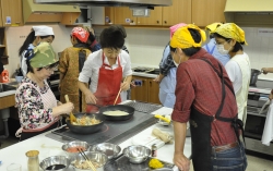 写真：内藤とうがらし調理ワークショップ