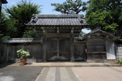 幸国寺の山門