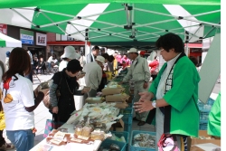 前年の農山村ふれあい市場の様子