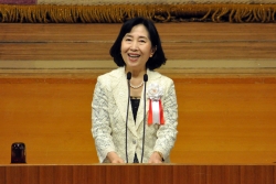写真:区政運営の所信を話す中山区長