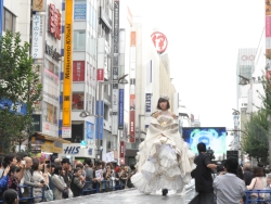 写真：新宿スタイル・コレクションより