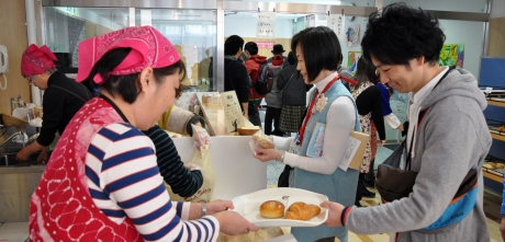 写真:ベーカリーカフェ「まりそる」