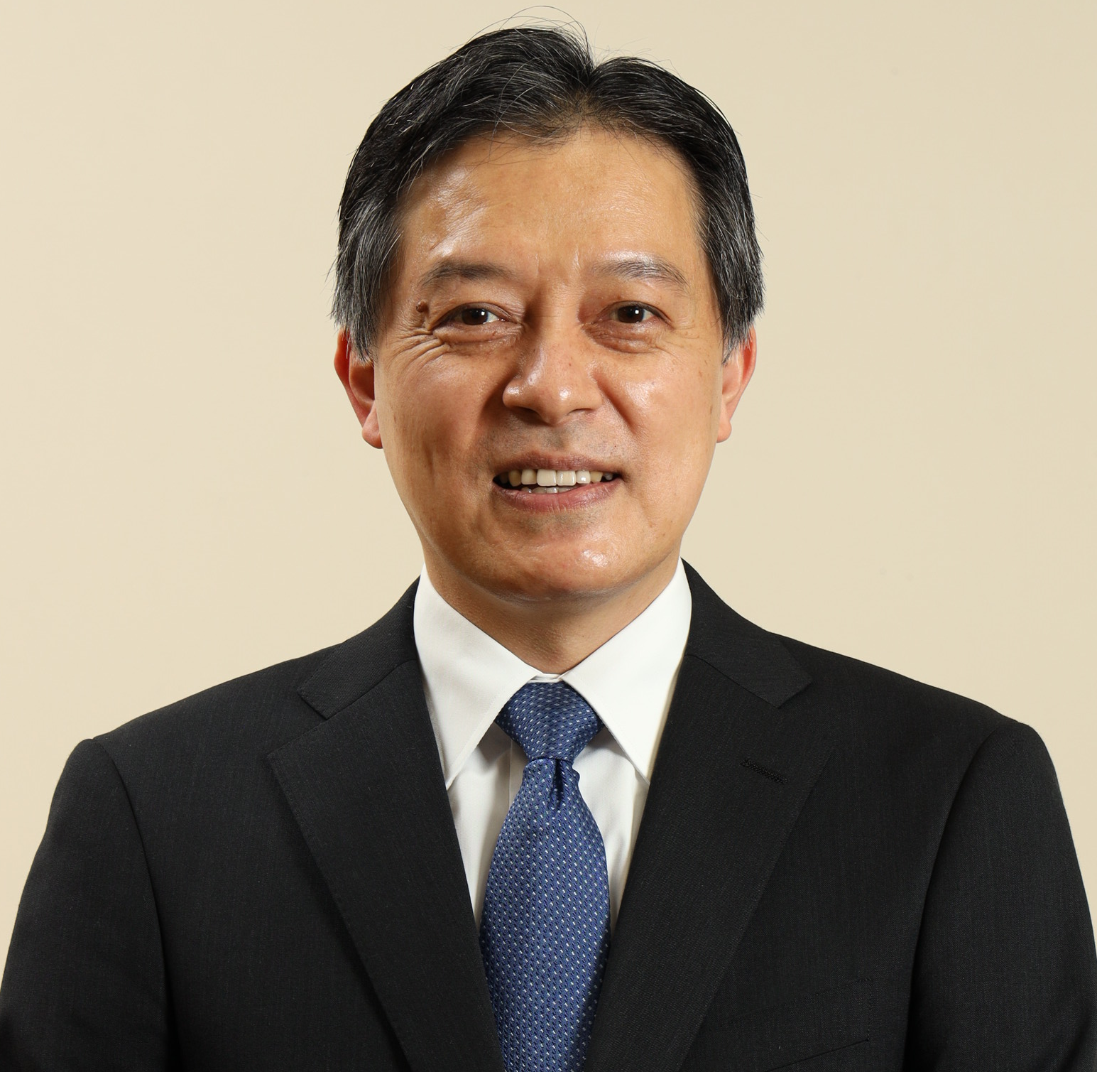 写真:新宿区長 吉住健一