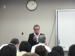 写真：新宿区町会連合会会長のあいさつ