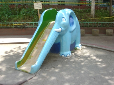 写真:遊具