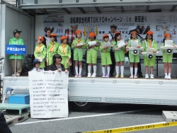 写真：戸塚交通少年団による合唱