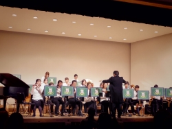 写真：早稲田青少年吹奏楽団の演奏