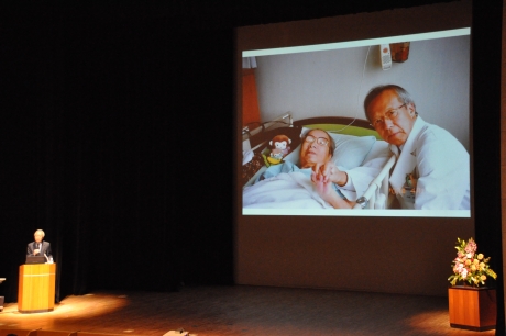 写真:小堀氏の講演の様子その1