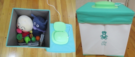 写真：UVとオゾンの効果で除菌する「おもちゃ用除菌BOX」の使用