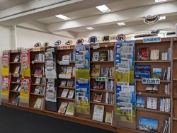 ふるさと新聞の展示の様子