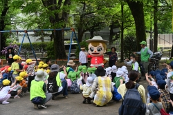 新宿シンちゃんと子供たち