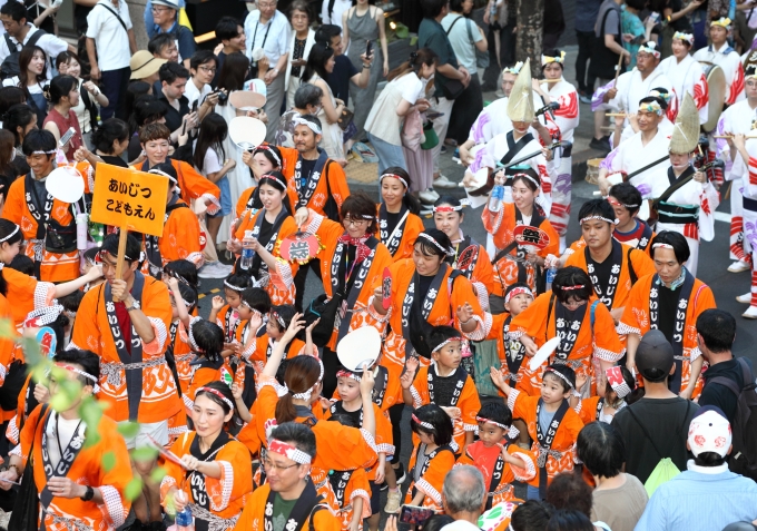 神楽坂阿波踊り画像