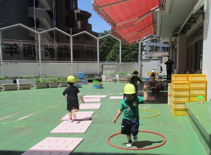 テラスで遊ぼう画像