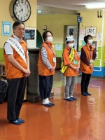 写真[1]：あいさつ運動の様子[1]