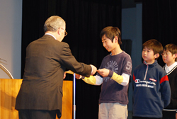 写真:表彰式の様子