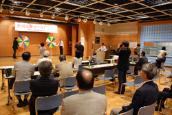 写真:抽選会場の様子