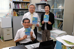 写真:歌舞伎町TMOスタッフの皆さん