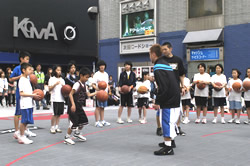 写真:歌舞伎町シネシティ広場リニューアル