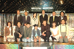写真:「デージーが咲く街-新宿物語」記者発表会