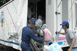 写真:新宿区・第四消防方面合同水防演習