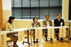 写真:抱負を語る塾生のみなさん