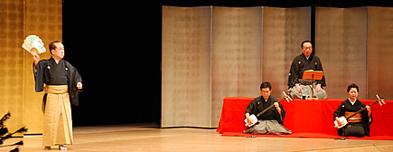 写真：日本舞踊と長唄の舞台