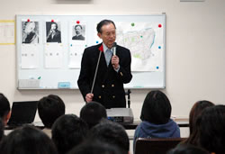 写真:出前授業の様子