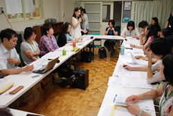 写真:実習体験の発表