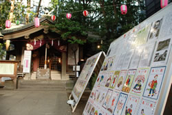 写真:境内での展示