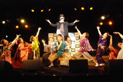 写真：「東京・坊っちゃん」ダンスショー