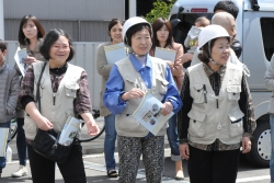 写真:スタンドパイプを使った防災訓練