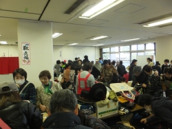 写真:バザー会場の様子