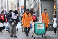 写真:みんなで協力してまちをきれいに