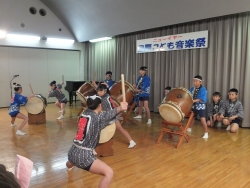 写真:和太鼓(余丁町小学校)