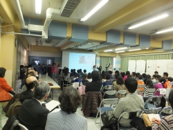 写真:環境学習発表会の様子