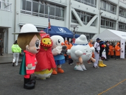 写真:みんなも応援(箱根山駅伝大会)