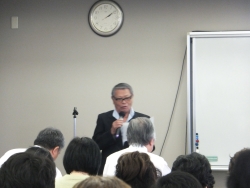 写真:新宿区町会連合会会長のあいさつ