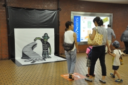 永井秀幸さんの3Dアート作品「謎の絵描き師」