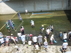 写真:水元再現の様子