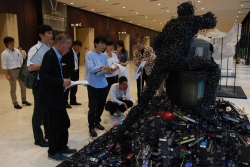 写真:空間デザイン部門 審査の様子