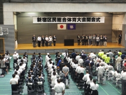 写真:開会式の様子