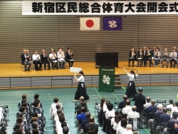 写真：開会式の様子