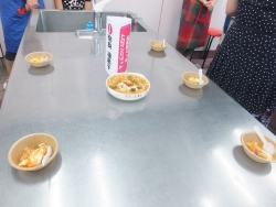 写真:出品された料理