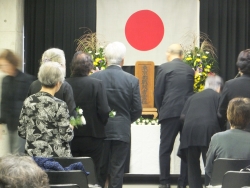写真:戦没者慰霊祭の様子
